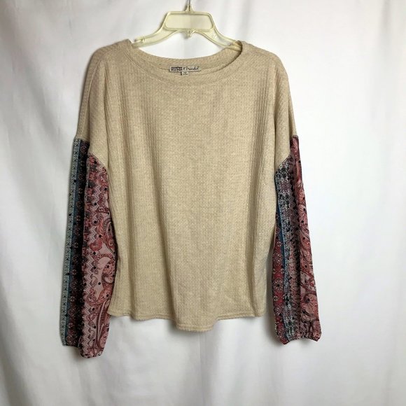 Gypsies & Moondust Tops - Gypsies & Moondust Juniors' Sheer-Sleeve Top